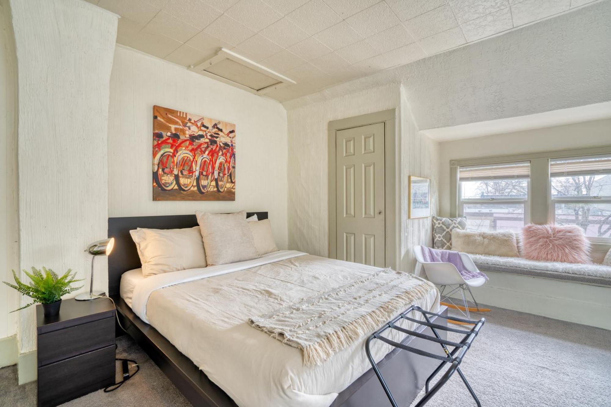 Apartment - Sun-filled Buckman Studio! *